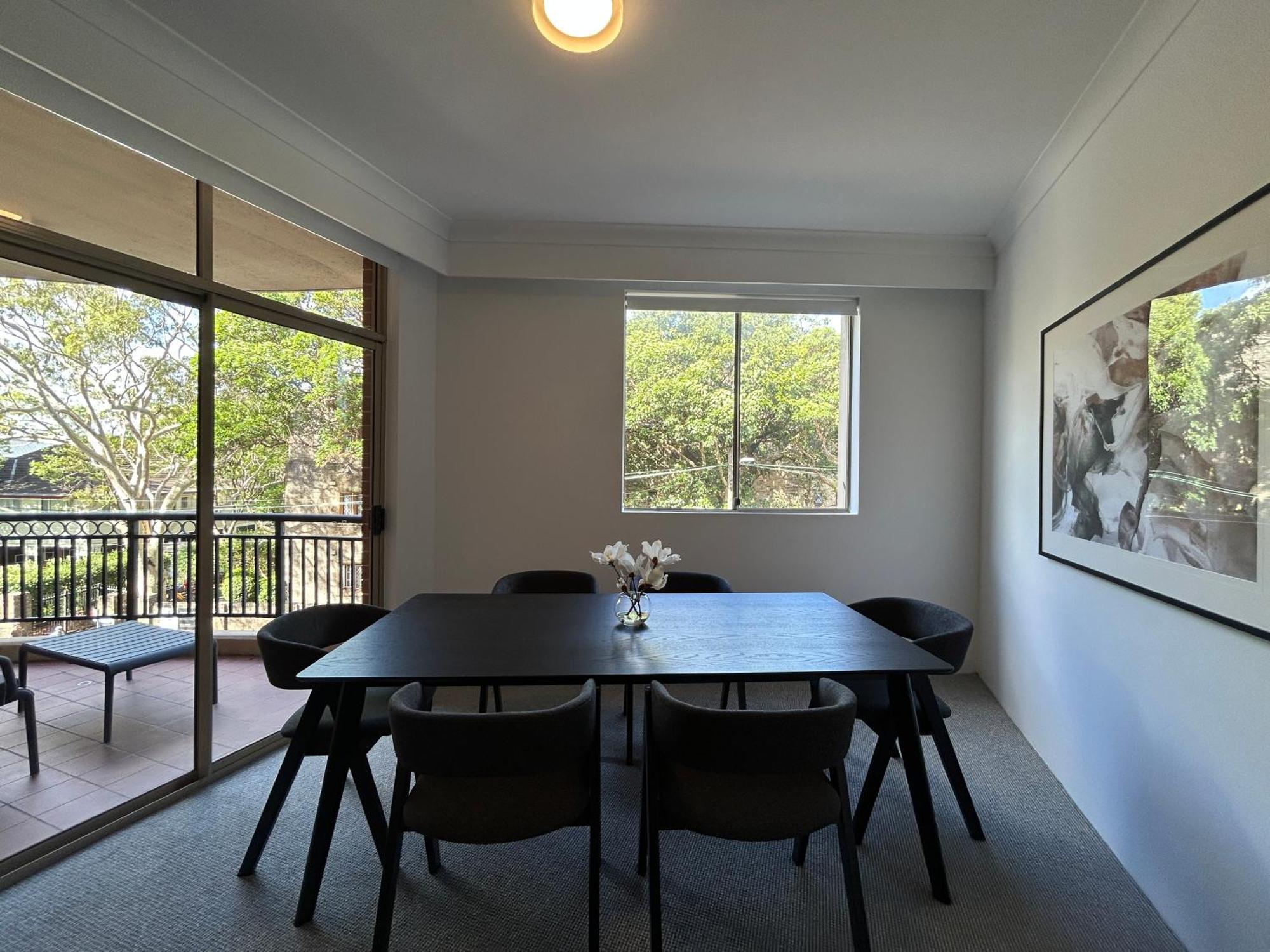 Kozyguru Camperdown Cozy 2-bed And Parking Apartment *