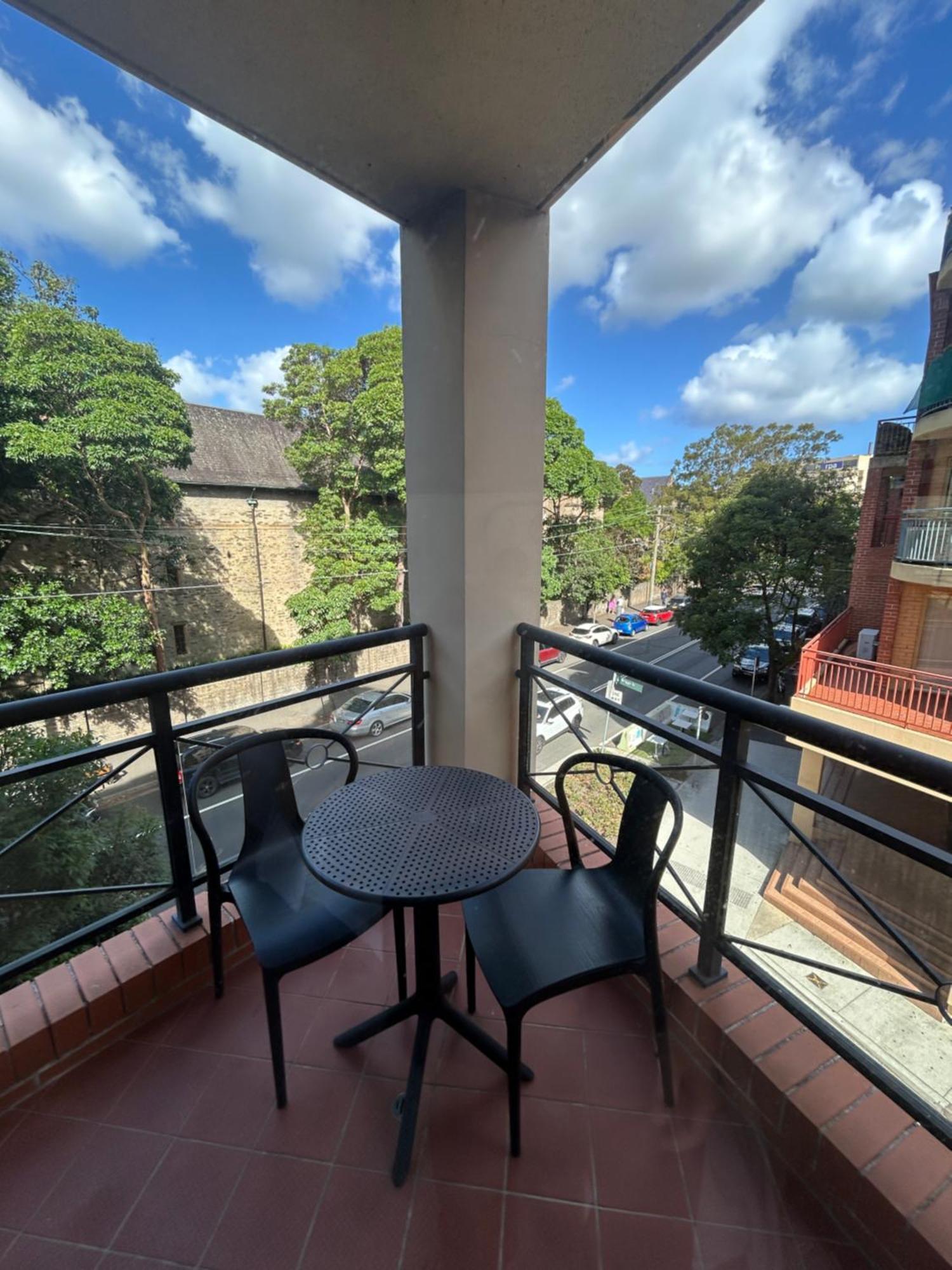 Apartment Kozyguru Camperdown Cozy 2-bed And Parking Sydney